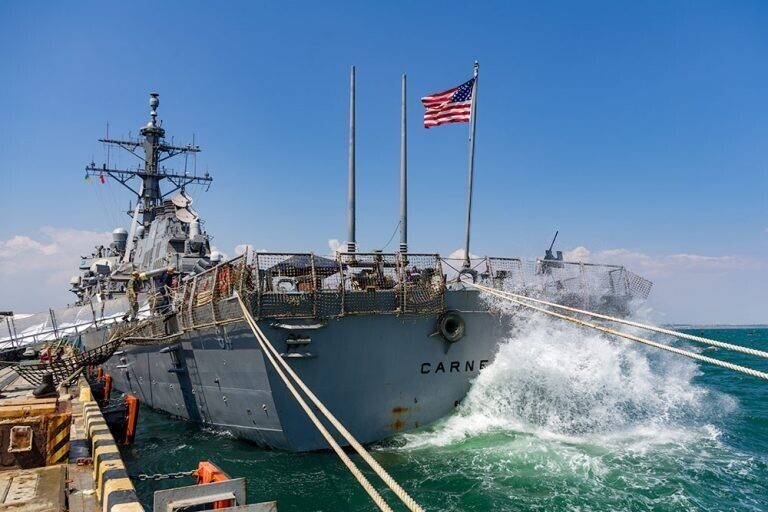 США планирует произвести модернизацию эсминцев старого образца