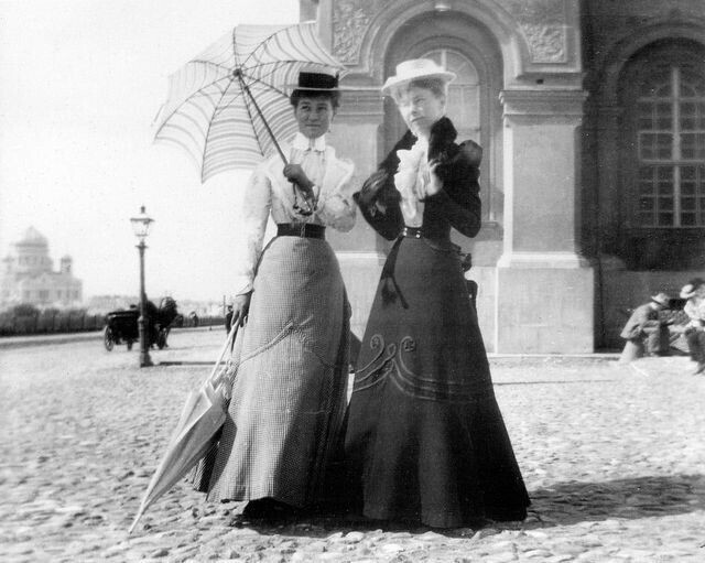 1896. Дамы в Кремле