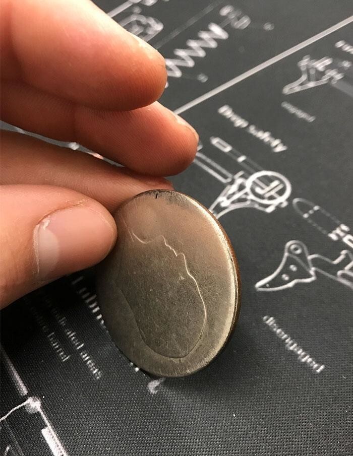Монета, которую 20 лет носили в кармане как талисман