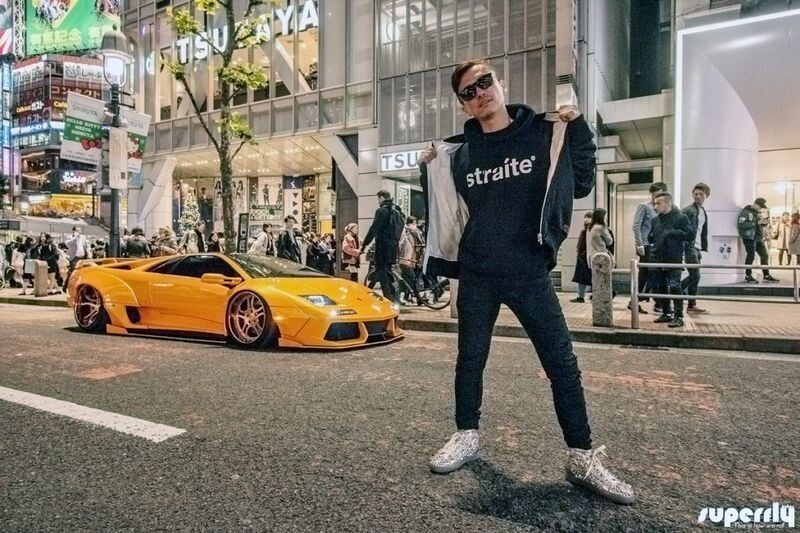 Сделано в Японии! Расширенный Lamborghini Diablo на улицах Токио