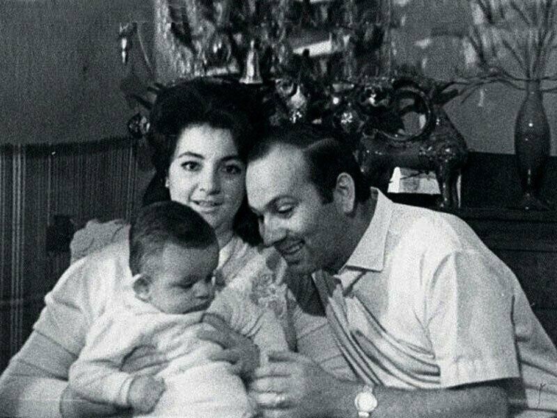 Виктория и Бедрос Киркоровы с сыном Филиппом