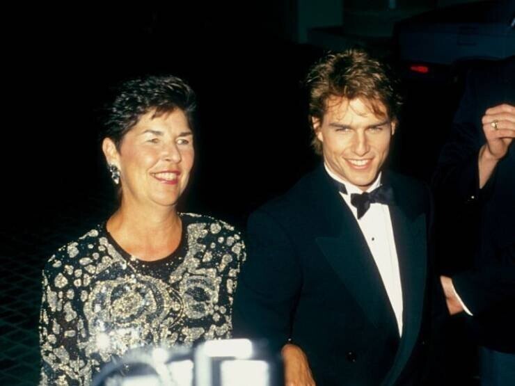 Том Круз пришёл на церемонию вручения "Оскар" со своей матерью, Мэри Ли Пфайффер, 1990 год