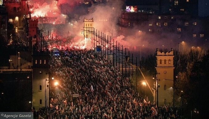 Польша сегодня. Протесты по поводу закона об абортах.