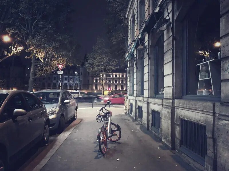Париж ночью: французский фотограф Лоик Ле Кере делает потрясающие снимки на свой телефон