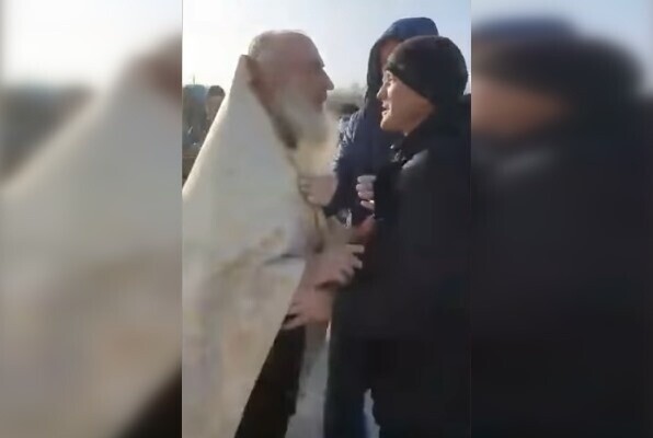 "Рот закрой, чмо!": священник обматерил родственников умершей учительницы и сорвал отпевание 