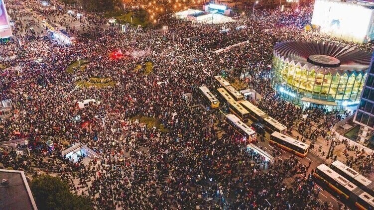 Титушки и аборты. В Польше набирает обороты Майдан под матерным лозунгом. К чему все идет?