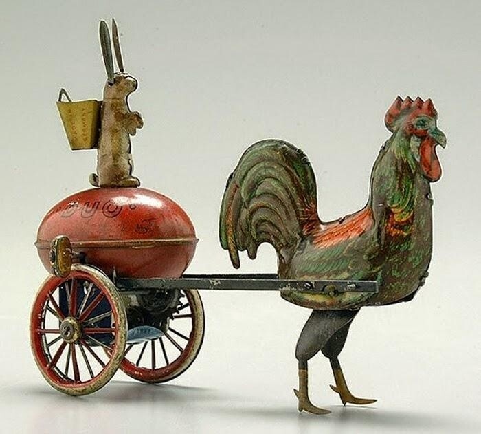 Еще с античных времён человек пытался создать нечто такое, что могло двигаться как он сам или животные, применяя колеса, рычаги, зубчатые колеса