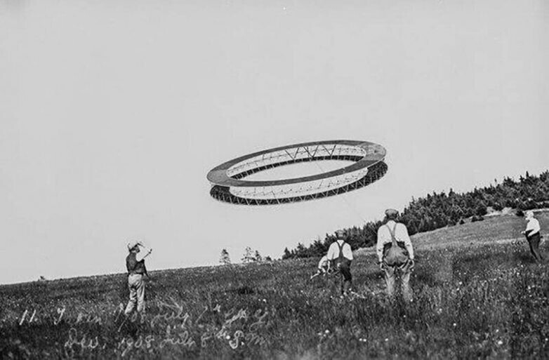 Тетраэдрические воздушные змеи Александра Белла, 1908 год.