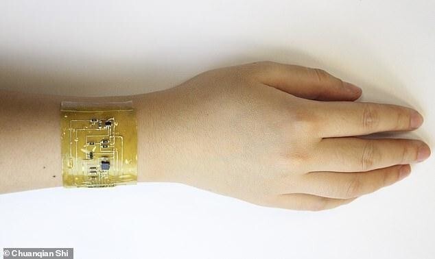 В США создали «электронную кожу», которая умеет считать шаги и измерять пульс