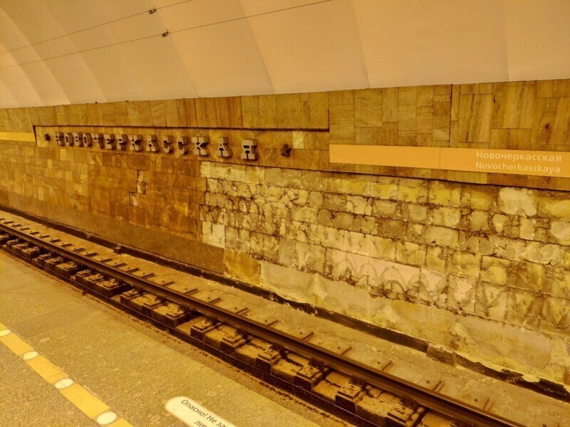 Почему в питерском метро так много проблем?