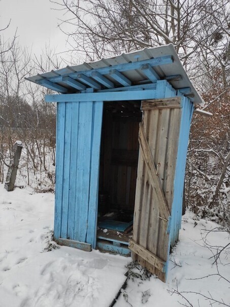 Дальневосточных селян попросили собрать 893 тысячи на теплый туалет