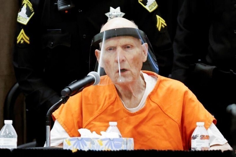 https://thestateindia.com/2020/08/25/videos-show-golden-state-killer-climbing-on-furniture-in-his-cell/