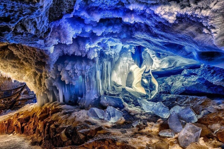 9. Кунгурская ледяная пещера
