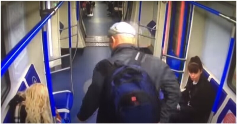 В московском метро грабитель выхватил из рук женщины телефон и попытался скрыться