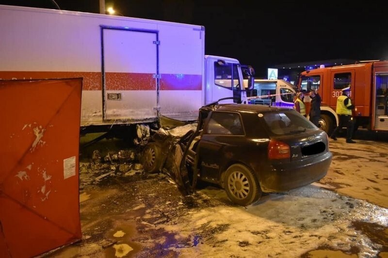 Авария дня. Трагическое с ДТП с двумя погибшими в Польше