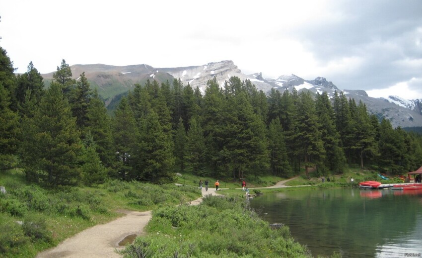 Малайн ( Maligne Lake) — озеро в Национальном парке Джаспер