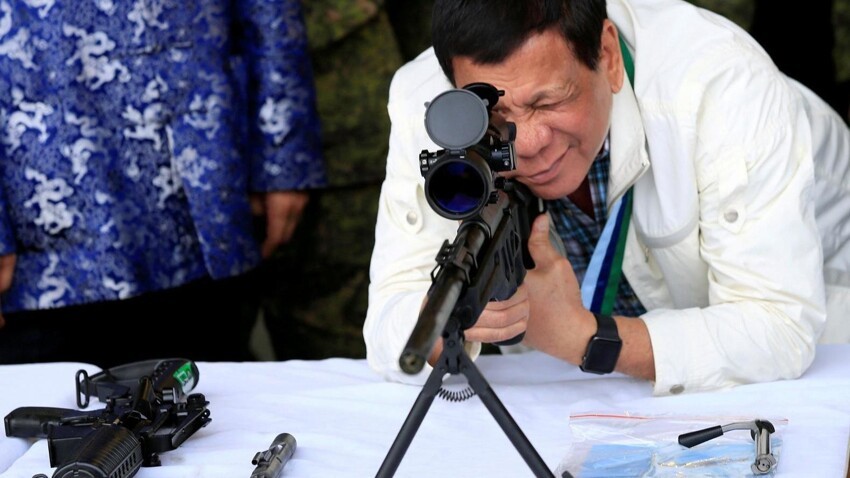Президент Филиппин даёт гражданам лицензию на отстрел коррупционеров