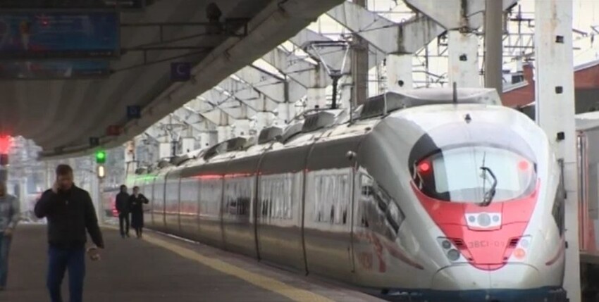 Скоро жители и гости столицы смогут доехать на поезде из Москвы до Санкт-Петербурга за два часа