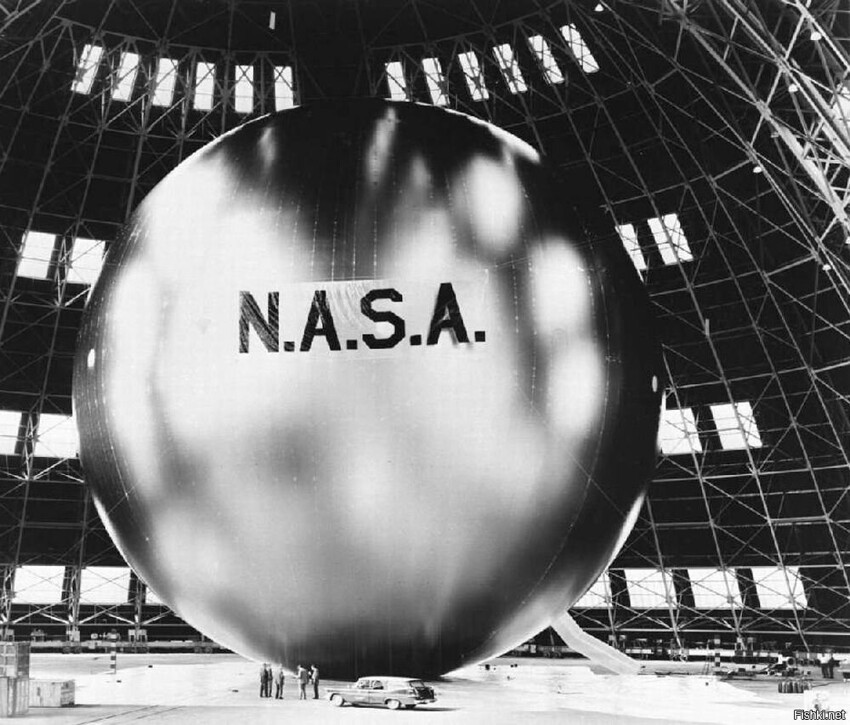 Спутник Эхо-1 (НАСА) Находился на орбите с 1960 по 1968 г