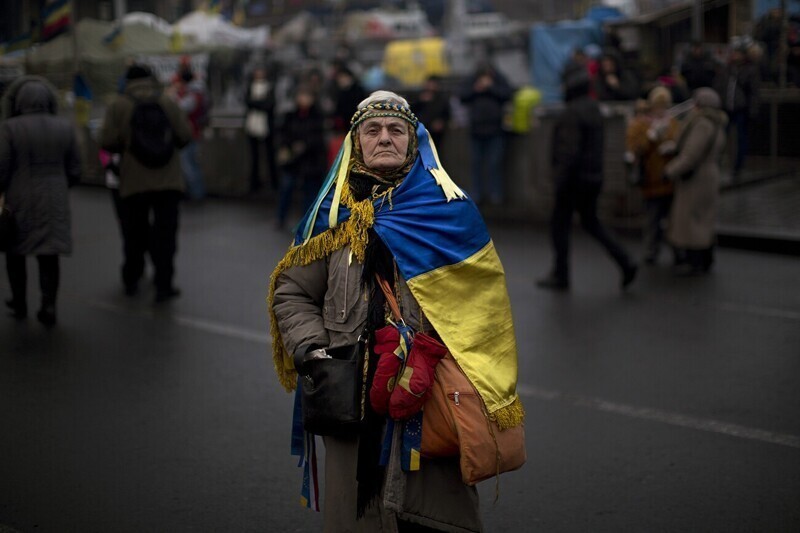 Символические попытки Зеленского не помогут Украине избежать экономического кризиса