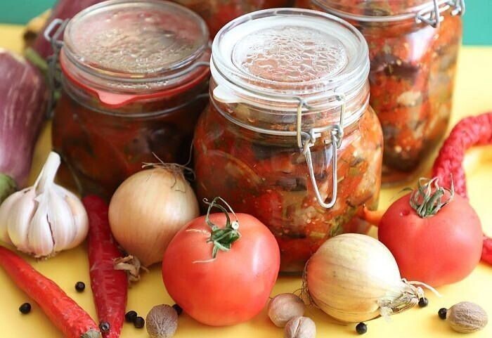 Огурцы в томатной заливке на зиму «Вкуснотища»