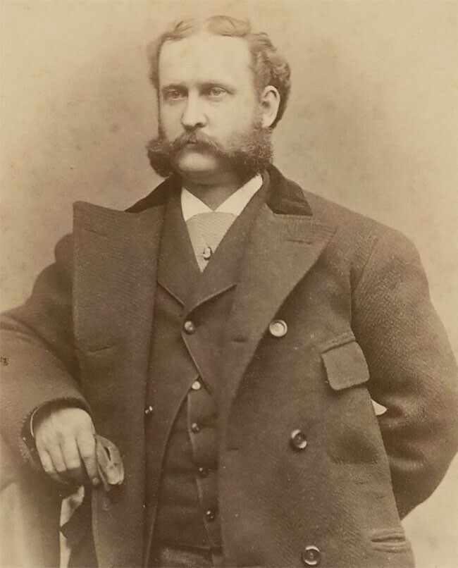 Усы, бороды и бакенбарды: мужская парикмахерская мода в викторианскую эпоху