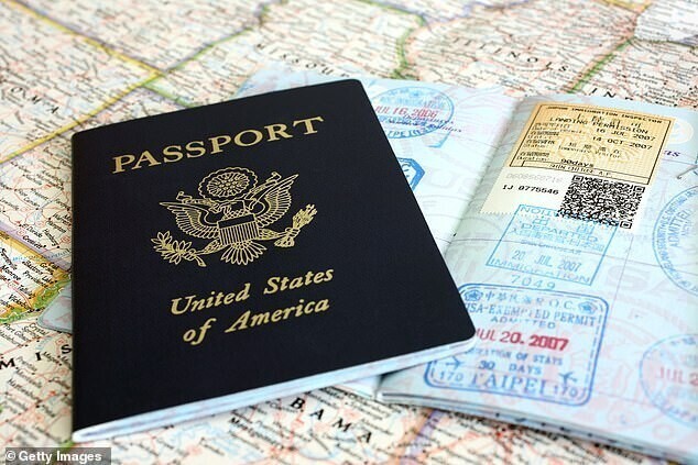 Путешественникам придется получать специальный Covid-паспорт