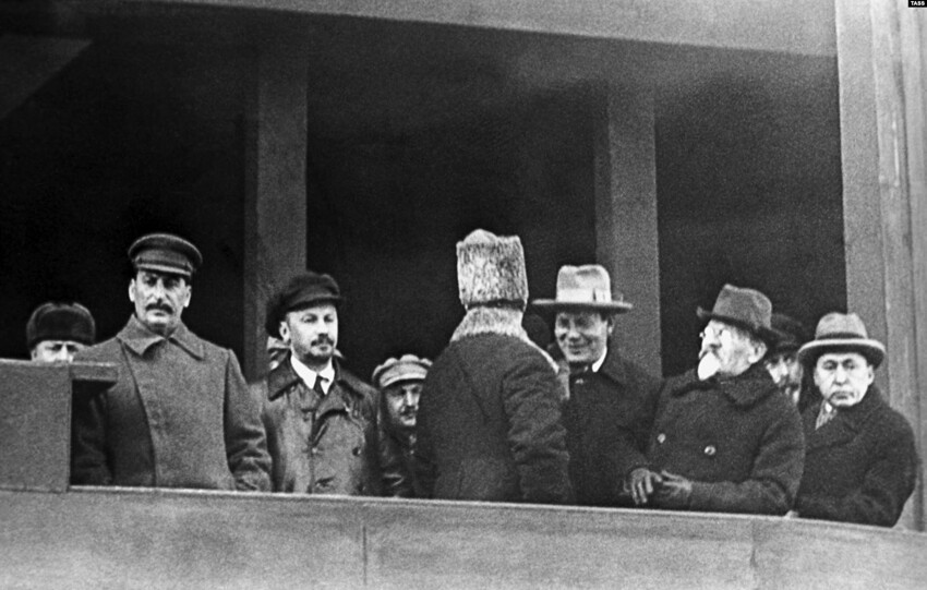 Пострадавшие от "сталинских репрессий". Кто же они, эти "безвинно осуждённые"?