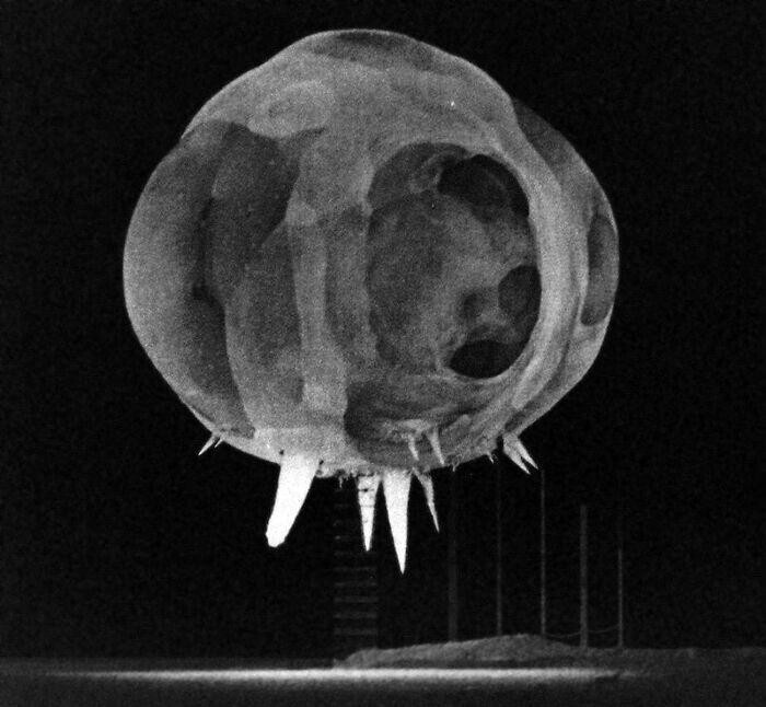47. Ядерный взрыв менее чем через одну миллисекунду после детонации, 1952 год