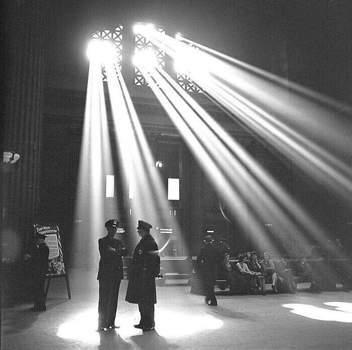 Зал ожидания вокзала Юнион в Чикаго (1943)