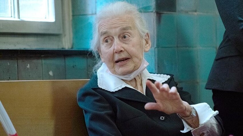 Отрицавшую Холокост 92-летнюю женщину повторно осудили в Германии