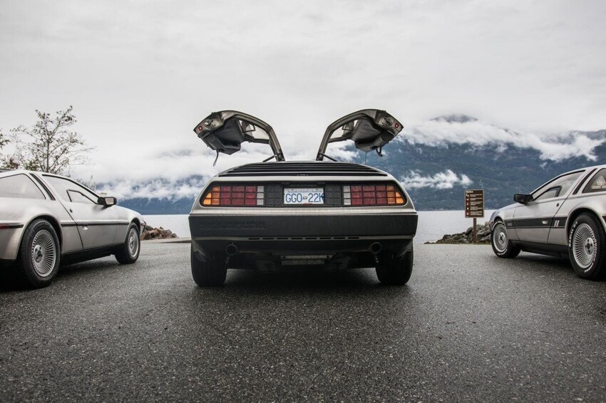 История DeLorean: как инженер-плейбой разрушил свою автомобильную компанию — и вот уже 20 лет её пытаются возродить