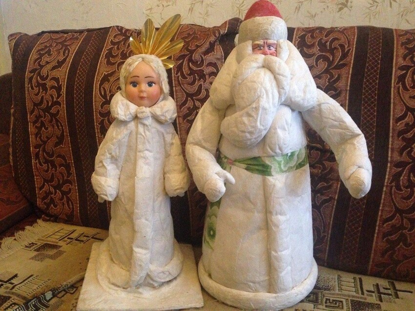 Дед Мороз и Снегурочка – под елку, без них никак!