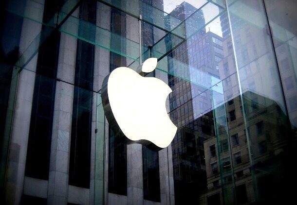 Рональд Уэйн продал свою долю в компании Apple