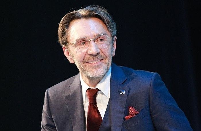 Шнуров одобрил «барное сопротивление» запрету работать на Новый  год