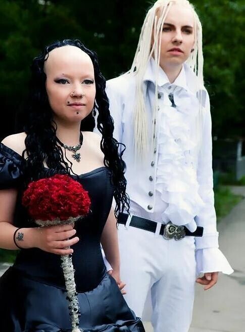 Как сейчас выглядит эта пара, развеселившая Сеть своей свадьбой 10 лет назад