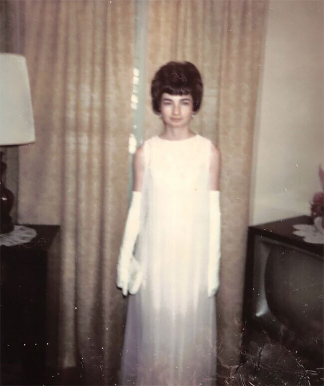 "Мама перед выпускным, 1960"