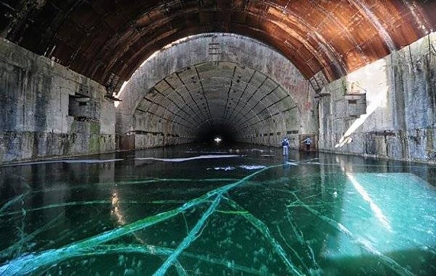 Заброшенная база подводных лодок
