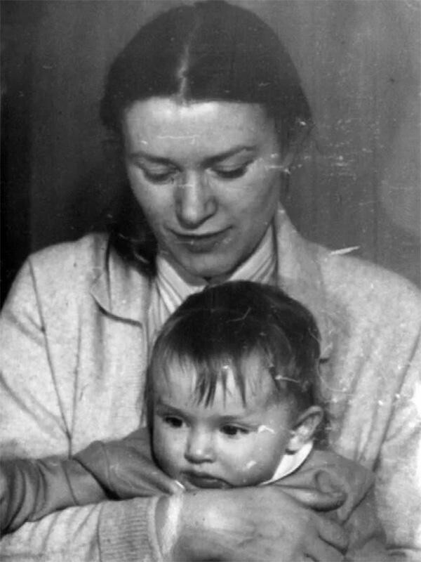 Валентина Талызина с дочерью Ксенией.