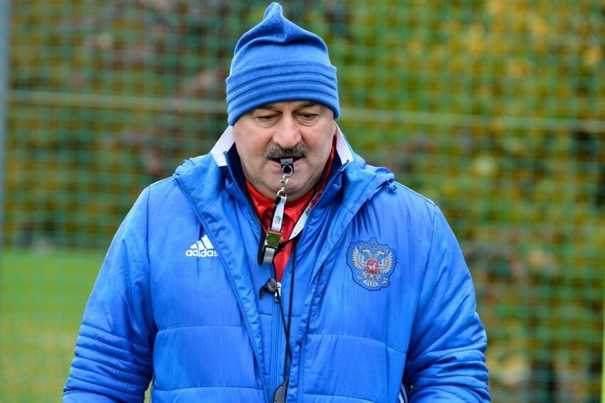 Игры в отставку: есть ли вероятность замены тренера сборной России по футболу?