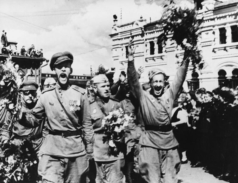 Герой Советского Союза, осужденный 10 раз и лишенный всех званий. Почему так произошло?