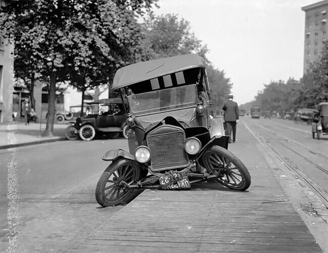 Авария автомобиля Ford, 1922 год