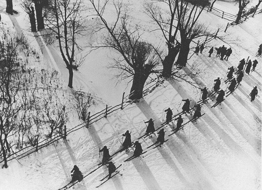 1. Лыжный поход красноармейцев, 1927