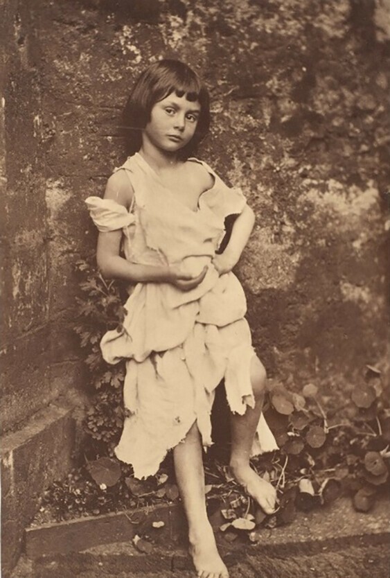 Алиса Лидделл в образе нищенки, 1859 год, Великобритания