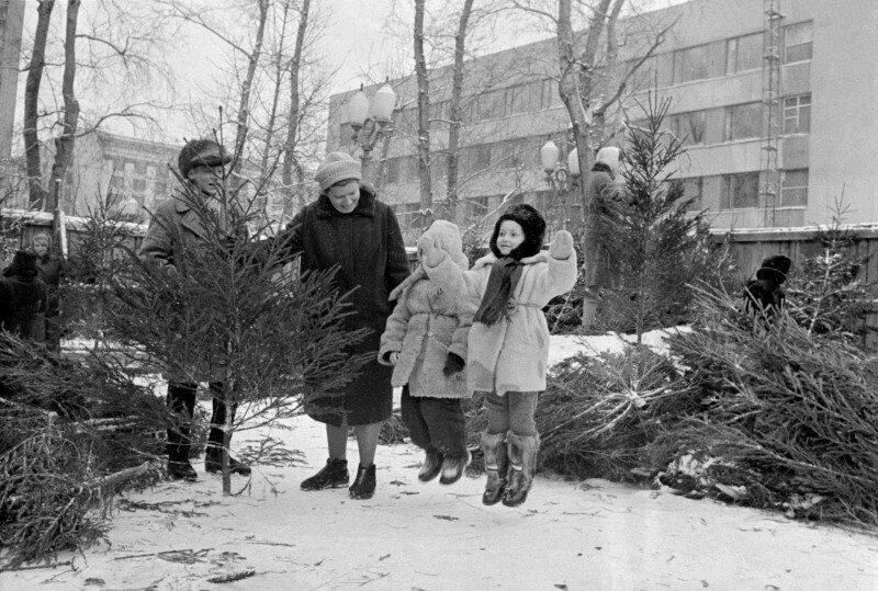 Новогодний базар в Москве. 20 декабря 1964 г.