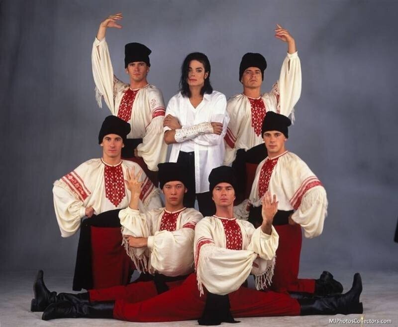 Майкл Джексон и участники клипа "Black or White", 1991 год, США