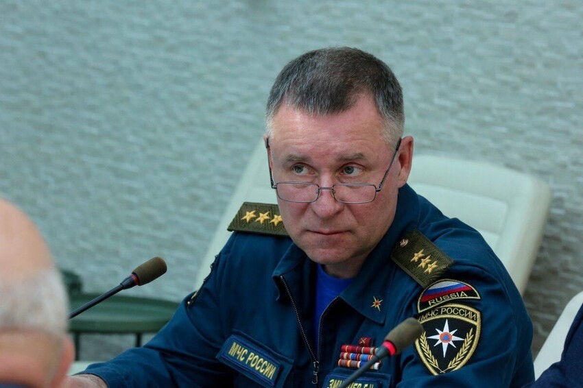Путин присвоил главе МЧС Евгению Зиничеву звание генерала армии! Вместо трёх, теперь одна 