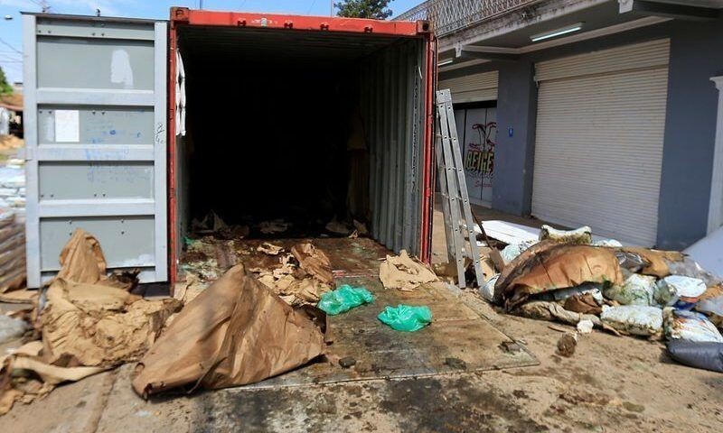 Нелегальные мигранты погибли в контейнере с удобрениями по пути из Сербии в Парагвай