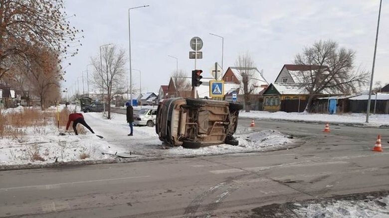 Авария дня. Попытка проезда на запрещающий сигнал светофора в Оренбургской области