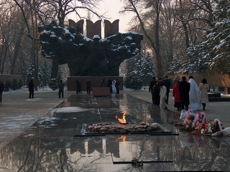 ещё одной достопримечательностью города является мемориал защитникам Москвы (Алмаатинской дивизии более известной как Панфиловцы)